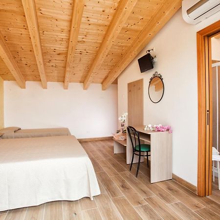 Albergo Paris Sottomarina Εξωτερικό φωτογραφία