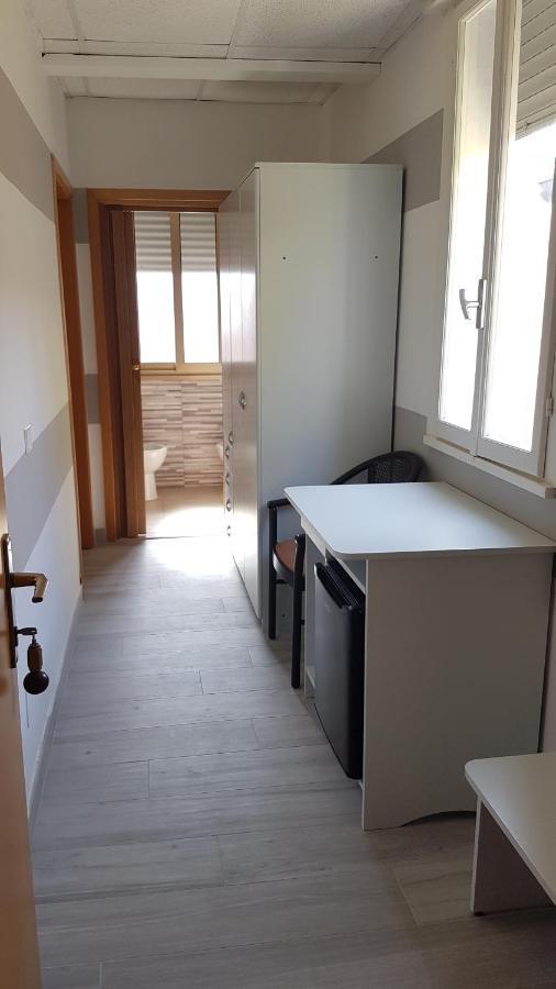 Albergo Paris Sottomarina Εξωτερικό φωτογραφία