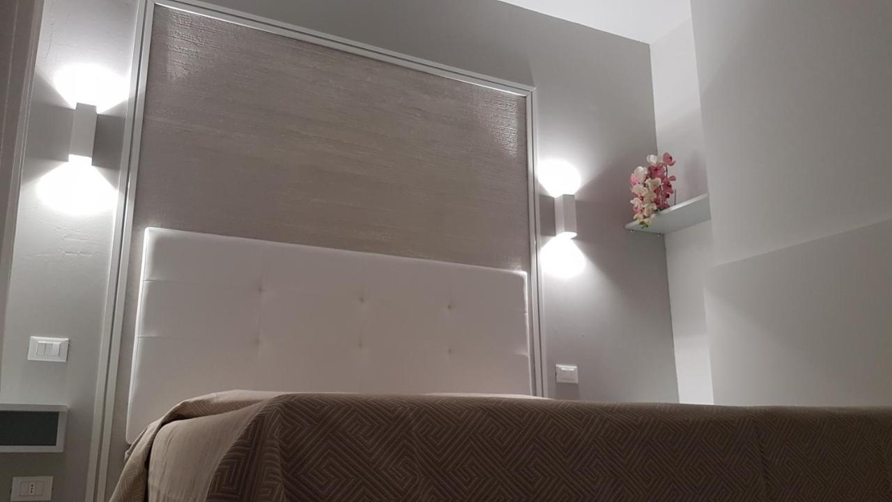 Albergo Paris Sottomarina Εξωτερικό φωτογραφία