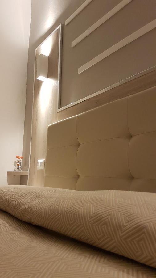 Albergo Paris Sottomarina Εξωτερικό φωτογραφία