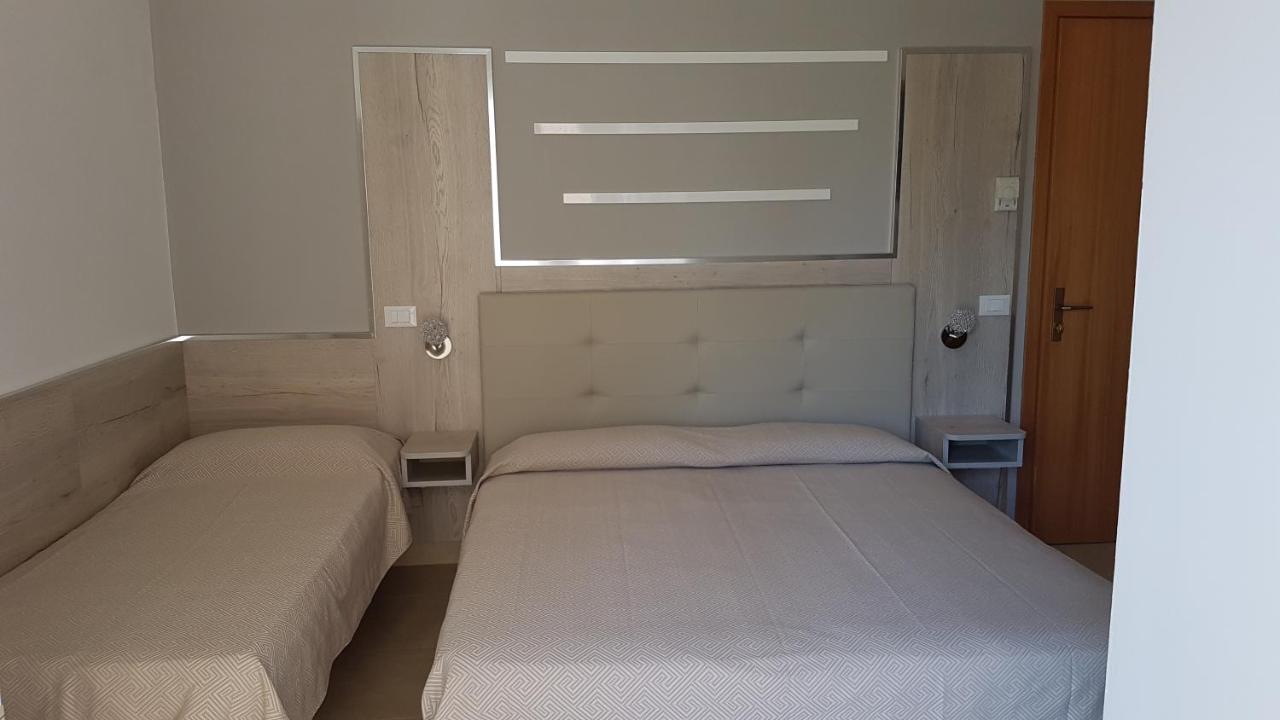 Albergo Paris Sottomarina Εξωτερικό φωτογραφία